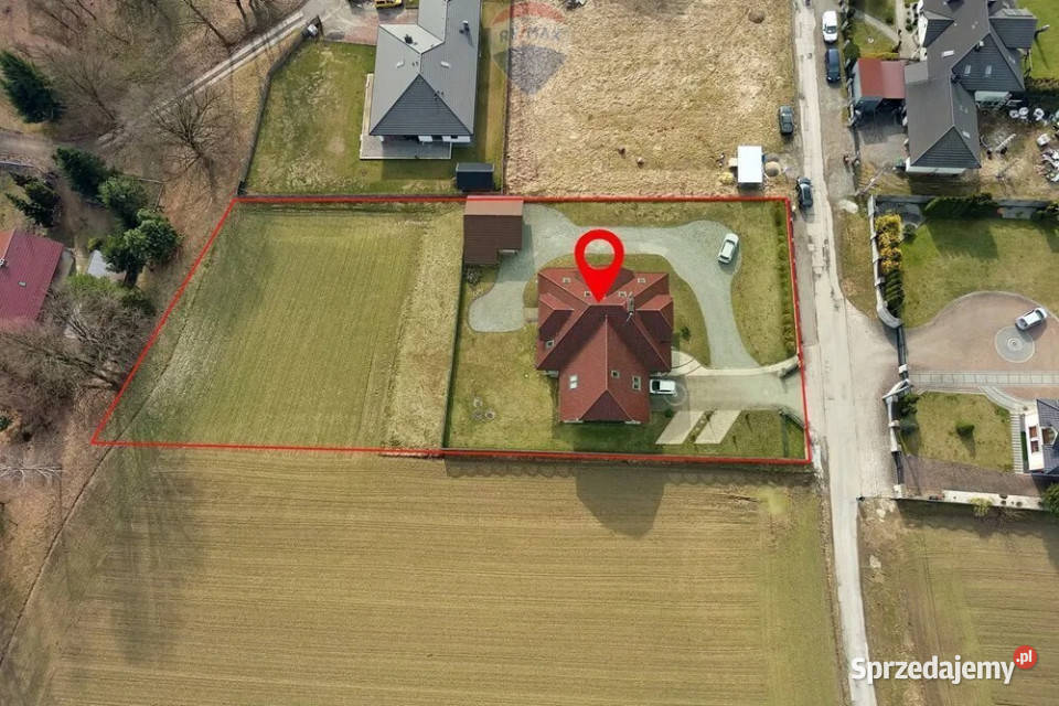 DUŻY ZADBANY DOM W CZECHOWICACHDZIEDZICACH Liczba pokoi 8