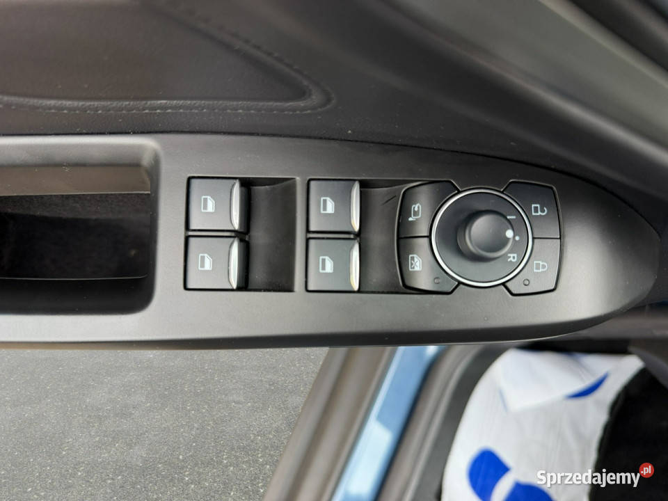 Ford Focus 10 EcoBoost mHEV Titanium X Z Warszawa