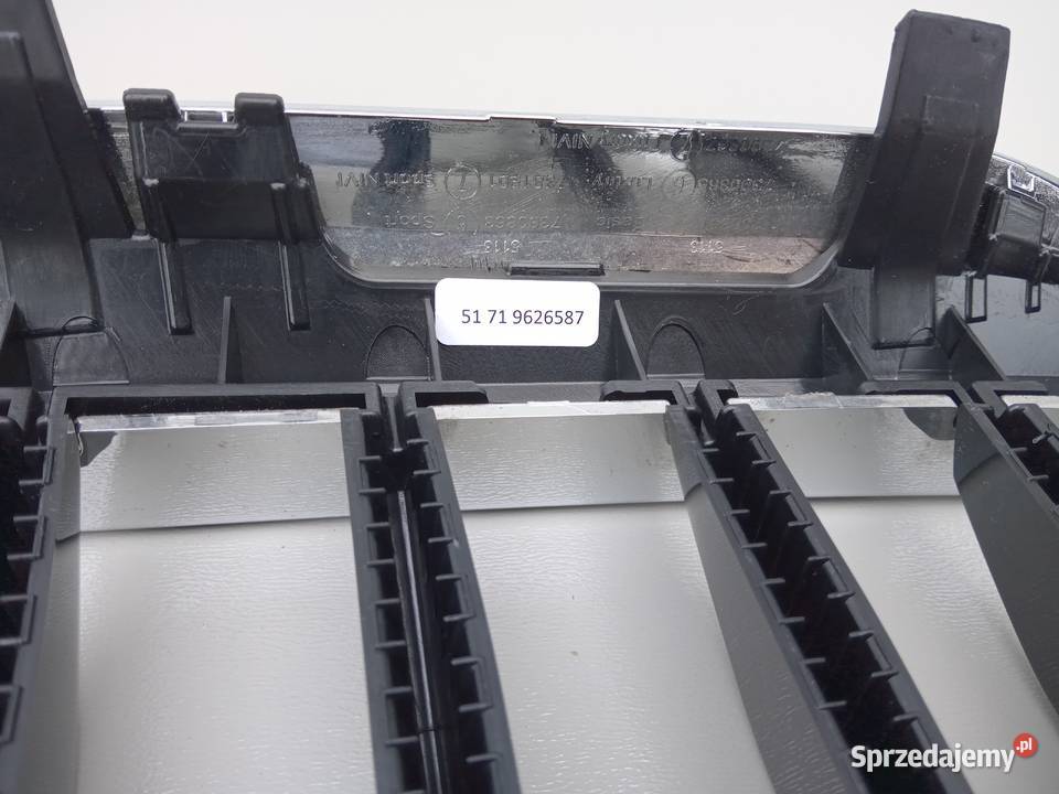 GRILL NERKA ATRAPA CHŁODNICY LEWA BMW 5 G30 G31 Nowy Tomyśl sprzedam