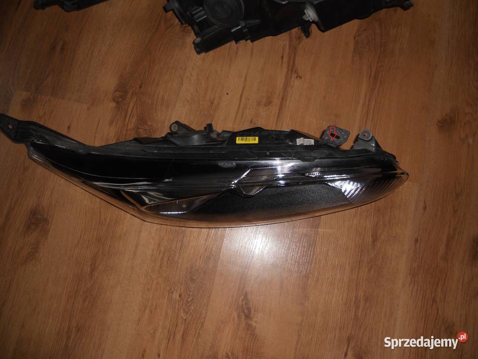 Lampy przód lewa prawa FORD FIESTA MK7 LIFT Lampy przednie