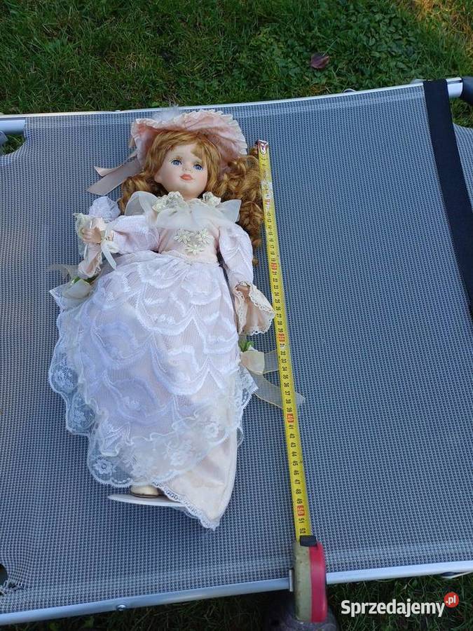 Duża lalka porcelanowa kolekcjonerska ok 50 ze łódzkie Radomsko