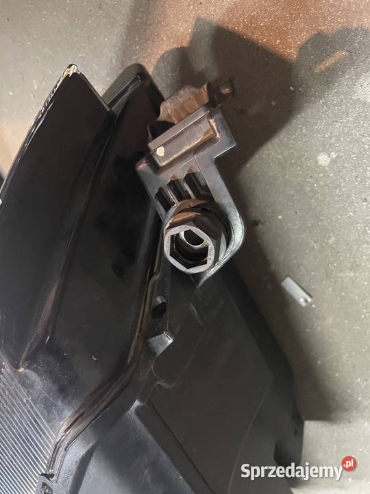 Reflektor lewy Skoda Kodiaq Murowana Goślina