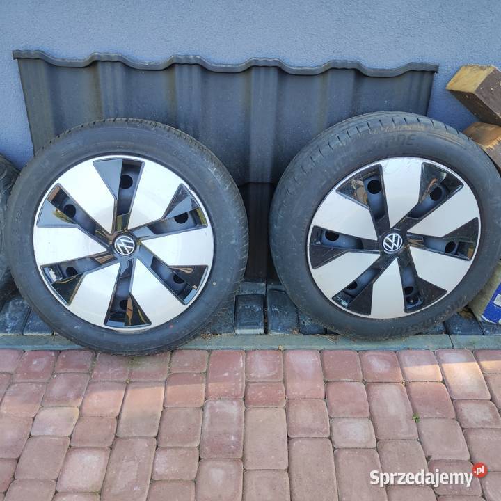 Dwa kołaidealne na zapas Volkswagen 18 kołpaki Lednogóra