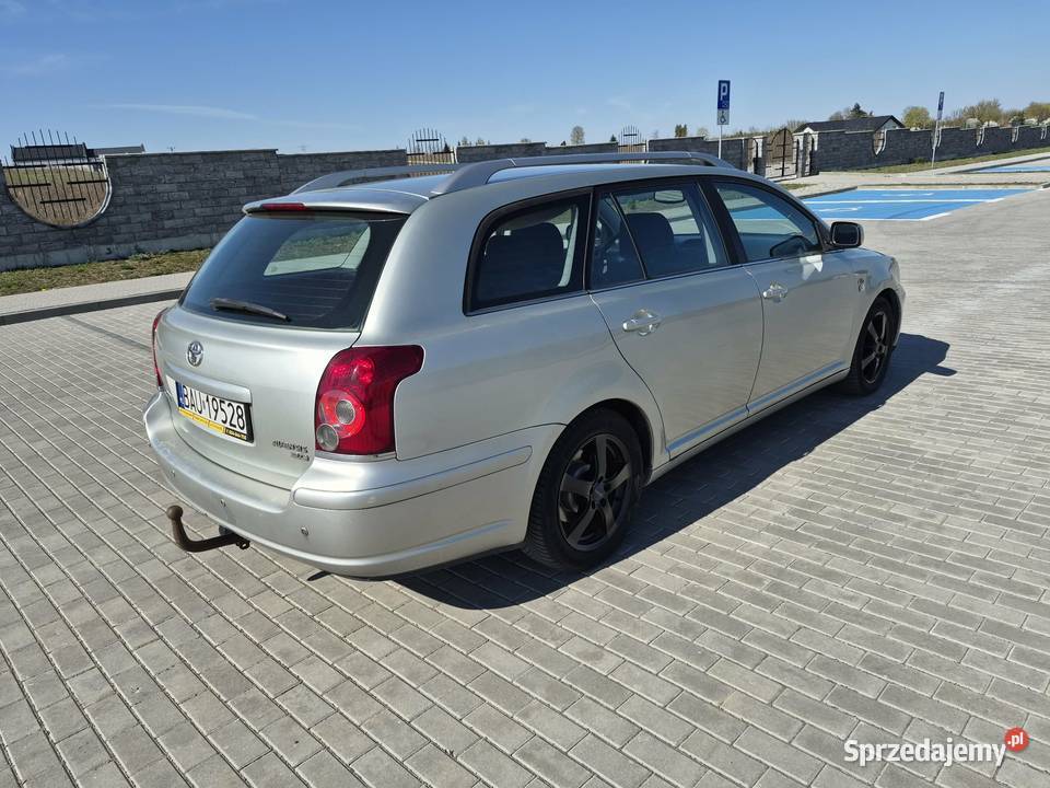 TOYOTA AVENSIS sprawna z hakiem Grajewo