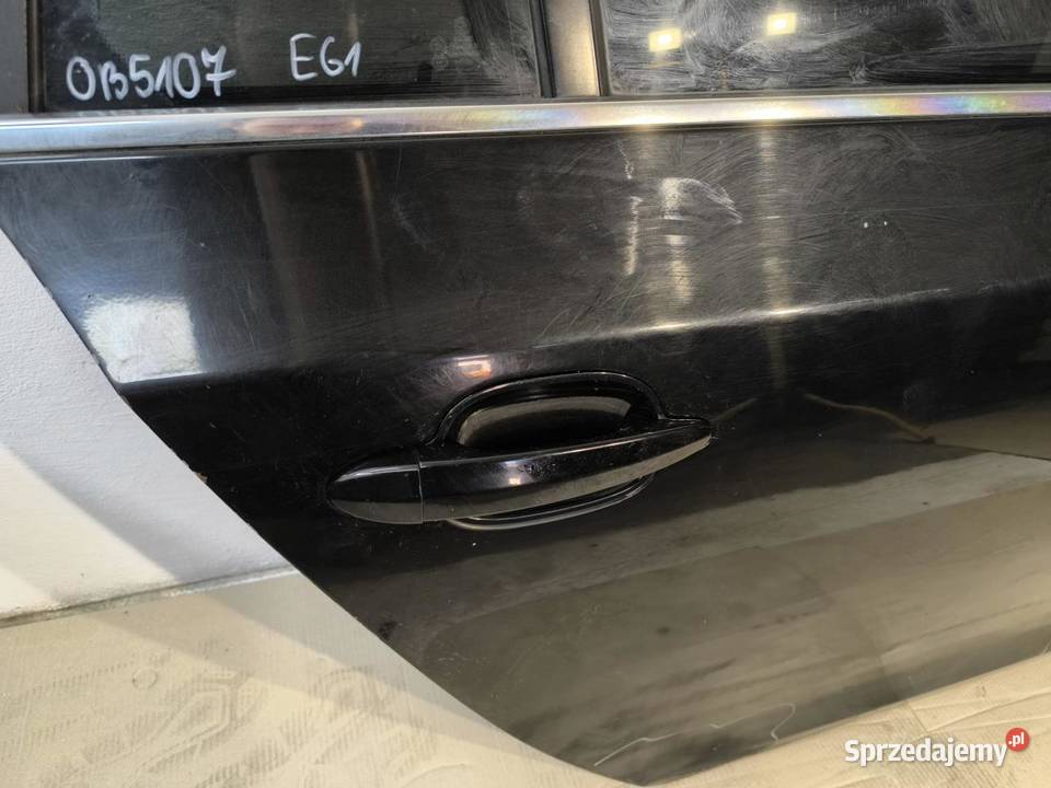 DRZWI KOMPLETNE PRAWY TYŁ 668 BMW E61