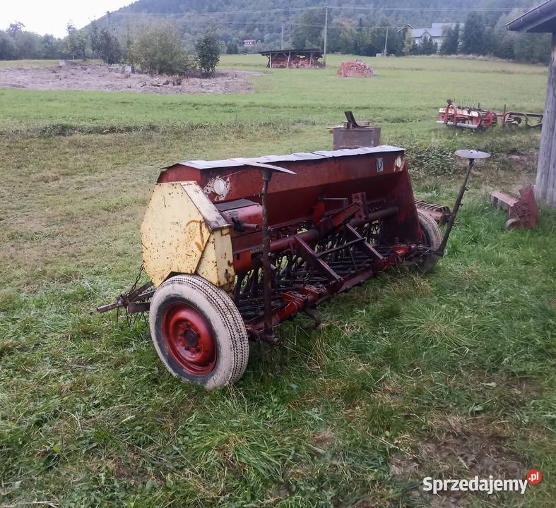 Siewnik zbożowy Poznaniak Maszyny rolnicze małopolskie Pisarzowa sprzedam
