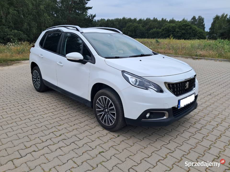 Peugeot 2008 1.5 blue HDI 102 KM rok 2019