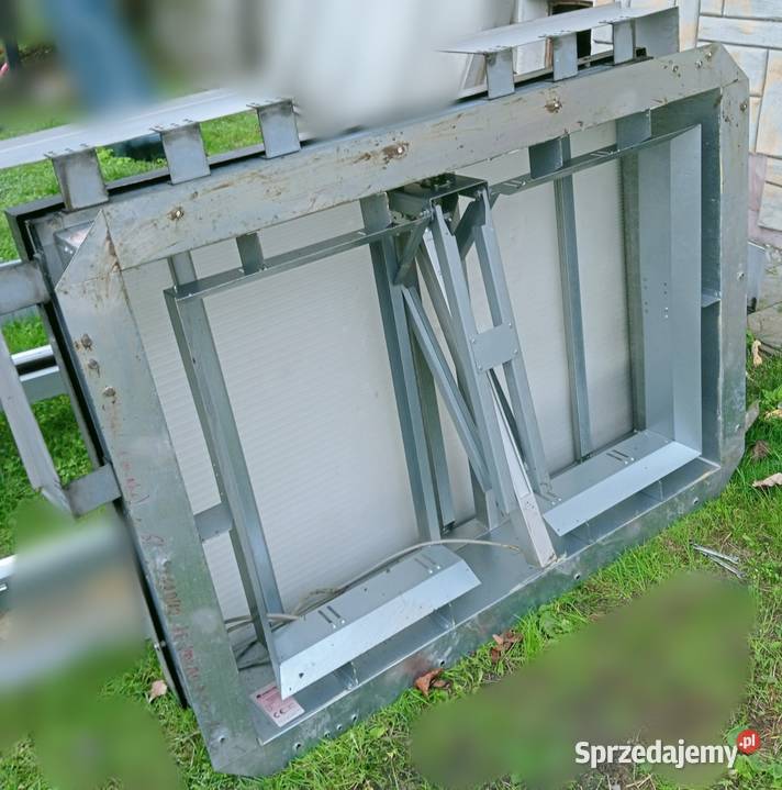 Klapa oddymiające dymowa okno dachowe właz z Kraków