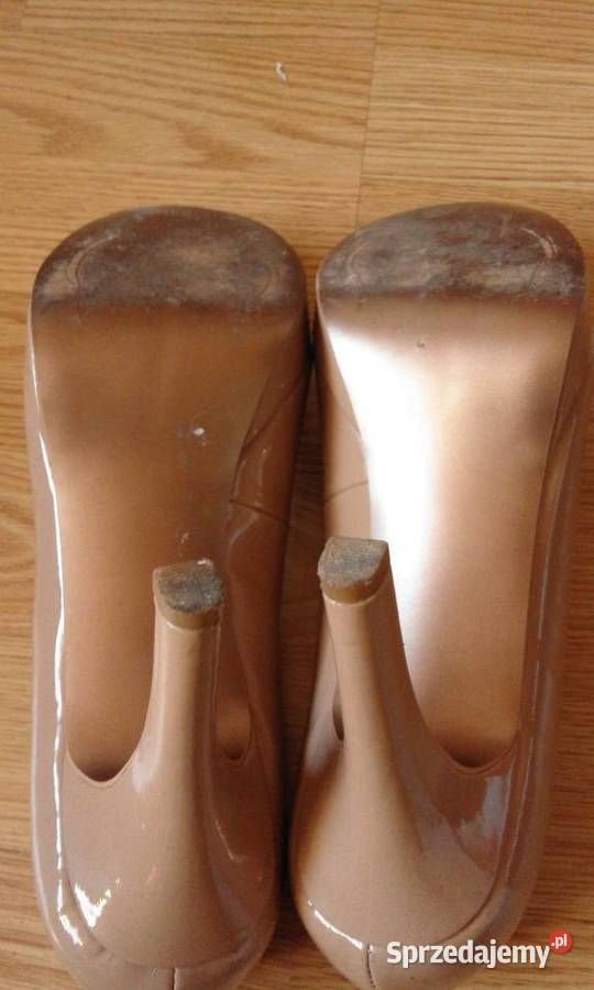 buty beżowe czółenka 39 na obcasie inna