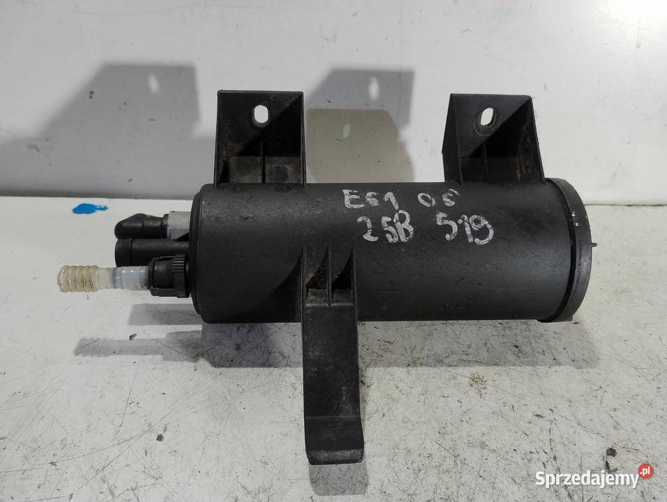 FILTR WĘGLOWY BMW E61 25 6761043 6760225 sprzedam