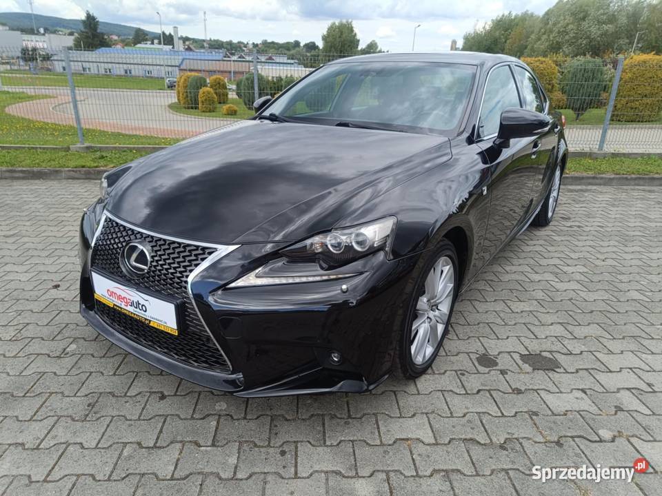 Lexus IS III Sedan 300h 223 FSport HYBRID Sanok