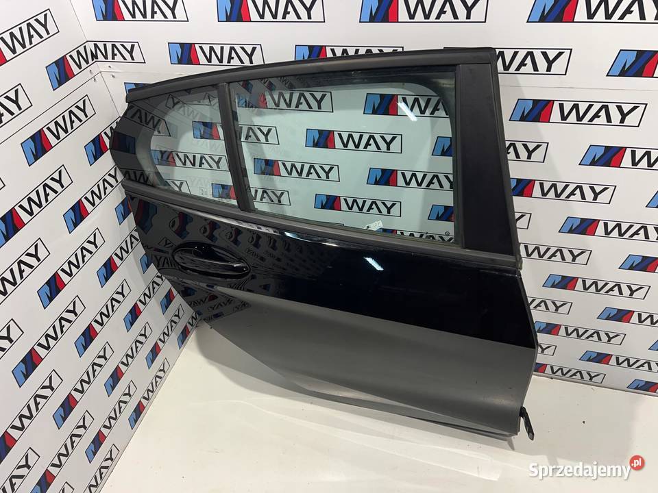BMW F40 DRZWI PRAWY TYŁ TYLNE PRAWE 668 SCHWARZ dolnośląskie