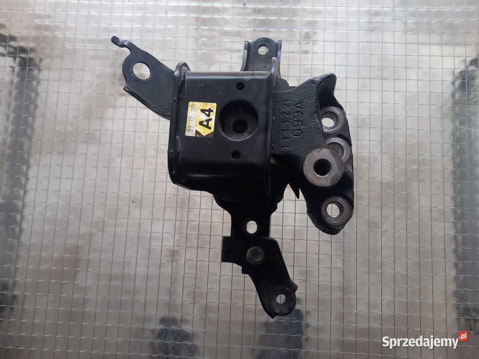 poduszka silnika 14 d4d toyota yaris III 12r osobowe Wola Jachowa