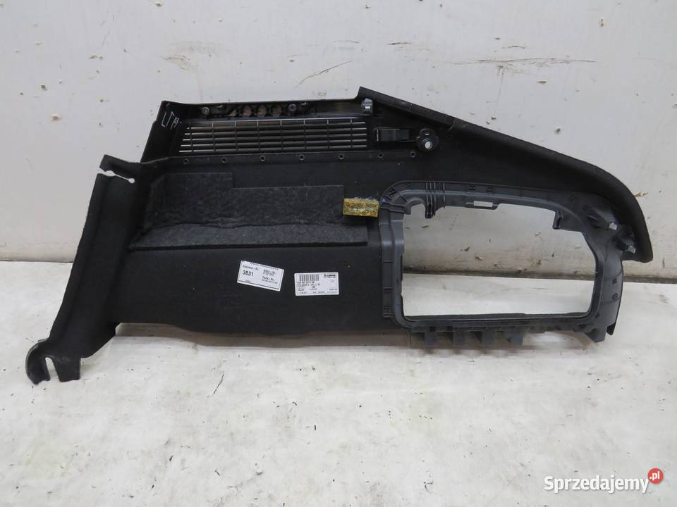 BOCZEK TAPICERKA BAGAZNIKA LEWY TYL AUDI A7 4G osobowe lubelskie