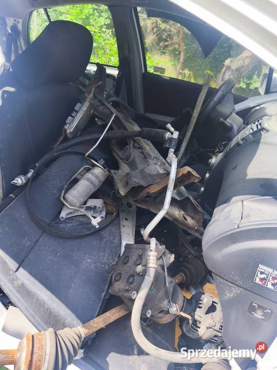 Toyota Yaris 2 14 D4D sprężarka klimatyzacji Kraśnik sprzedam