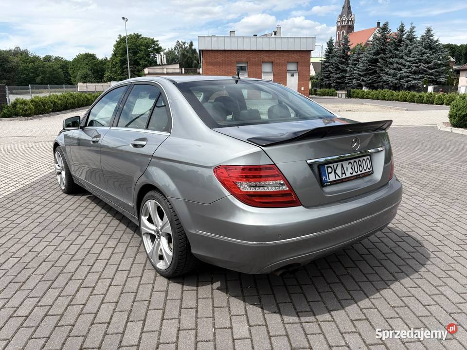 Mercedes Cklasa nieuszkodzony Stawiszyn