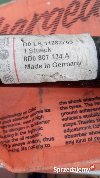 AUDI A4 B5 ODBÓJ ZDERZAKA dystans 8D0807134A Motoryzacja łódzkie Złoczew