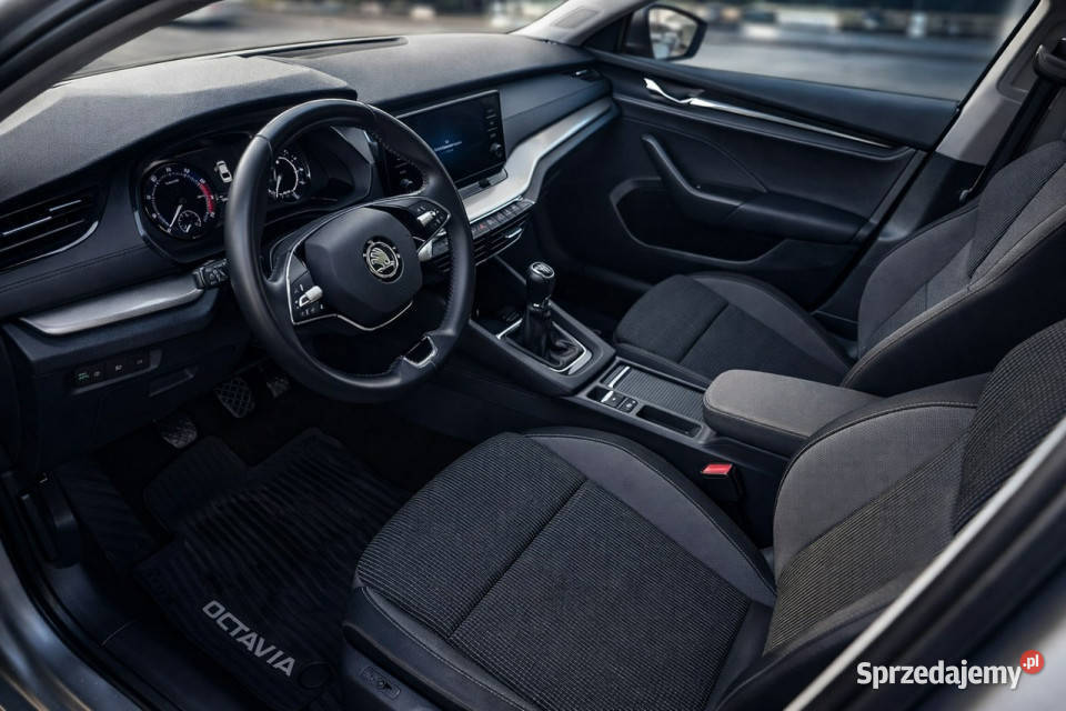 koda Octavia 2022 Salon Polska 1Właściciel gniazdo USB Białystok