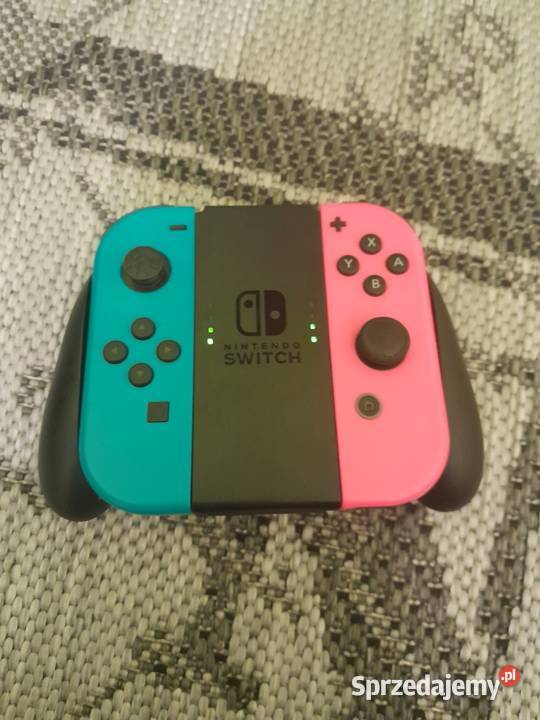 Konsola Nintendo swith OLED z akcesoriami i mazowieckie sprzedam