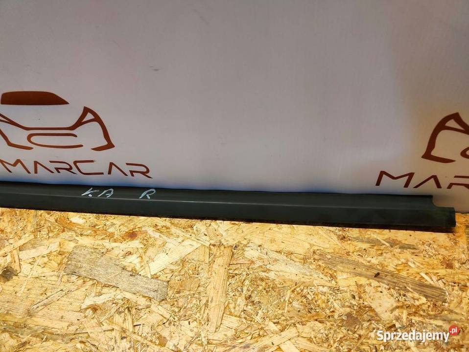 Listwa Zgarniająca Drzwi Prawa Ford Ka Mk2 RU8 Pleszew sprzedam