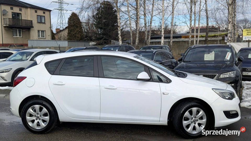 Opel Astra 14i120Zarejestrowamy Bezwypadkowy benzyna