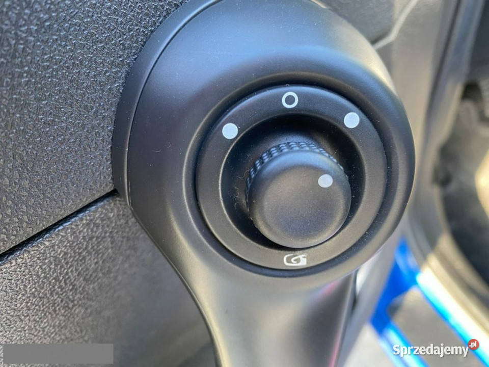 Renault Clio BEZWYPADKOWE Niski oryginalny gniazdo USB Poznań