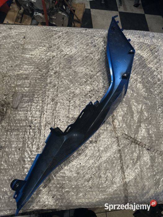 SUZUKI GSXR GSXR 125 zadupek Lewy tył ogon 18 wielkopolskie