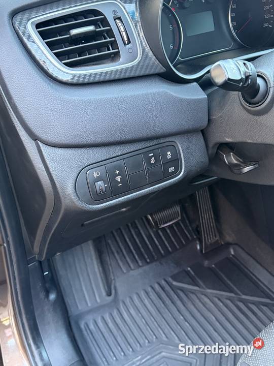 KIA Carens 17 CRDi 141 Automat 7os Polski Salon Warszawa