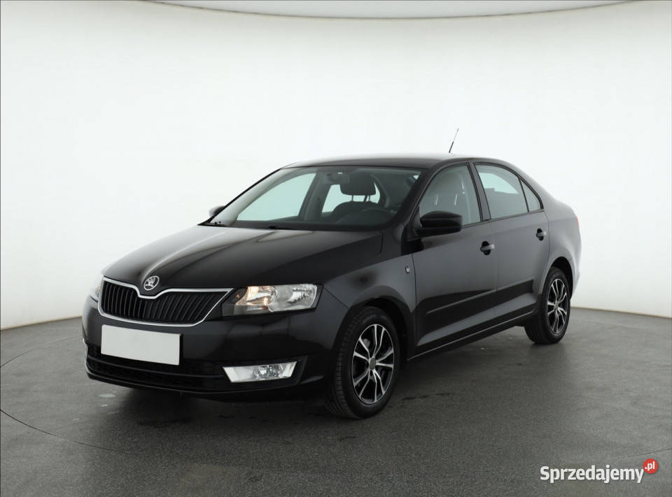 Skoda Rapid 12 TSI światła przeciwmgielne