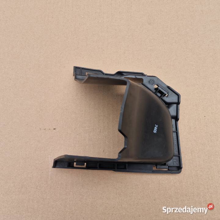 SKODA ENYAQ KIEROWNICA POWIETRZA PRAWY PRZÓD Bieleń