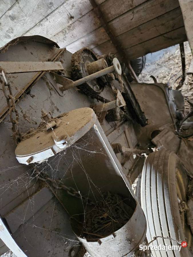 Prasa do siana zabytkowa Nowe Budkowice