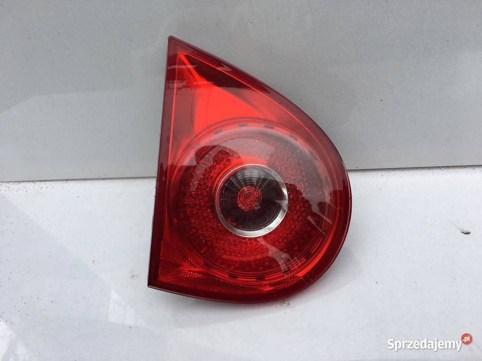 VW GOLF 5 LEWA LAMPA W KLAPĘ Ostroróg