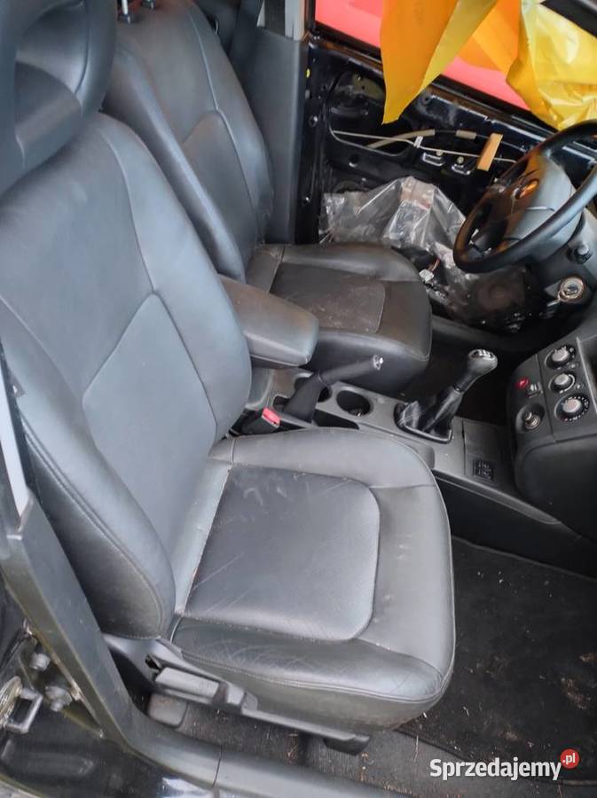 MITSUBISHI OUTLANDER I fotel przód tył kanapa Kielce sprzedam