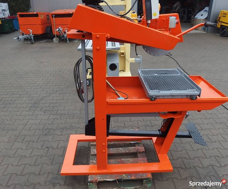Piła przecinarka stolikowa z silnikiem Maszyny budowlane Poznań sprzedam