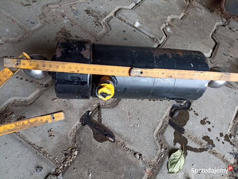 Siłowniki wywrotu d47d55 kołyski Radocza