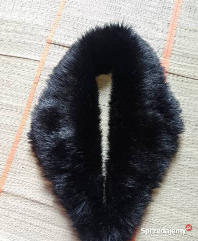 Ekskluzywny czarny futrzany kołnierz z Londynu Kraków