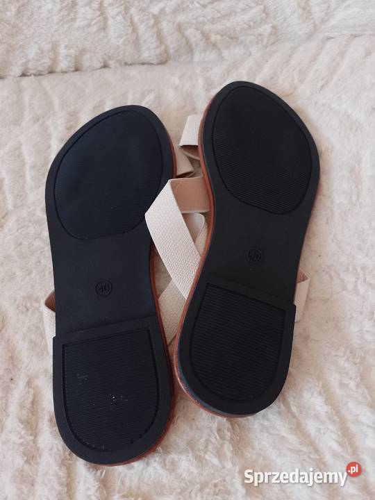 49 Białe klapki z Londynu NOWE Kraków