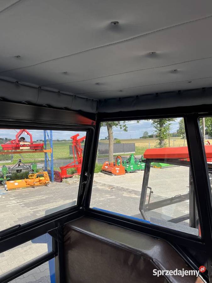 Kabina ciągnikowa MASSEy ferguson Ursus C330 mazowieckie