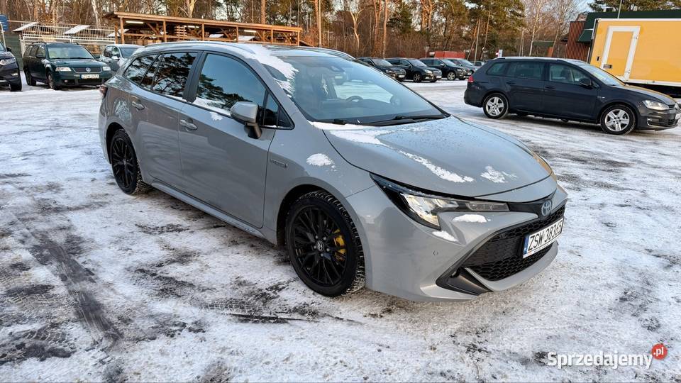 Corolla 18 hybryda stan idealny Corolla Świnoujście
