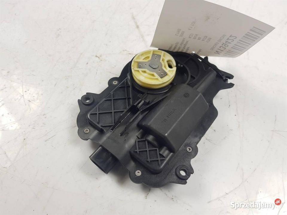 DOCIĄG DRZWI A8 D3 4E0837059 Lipno