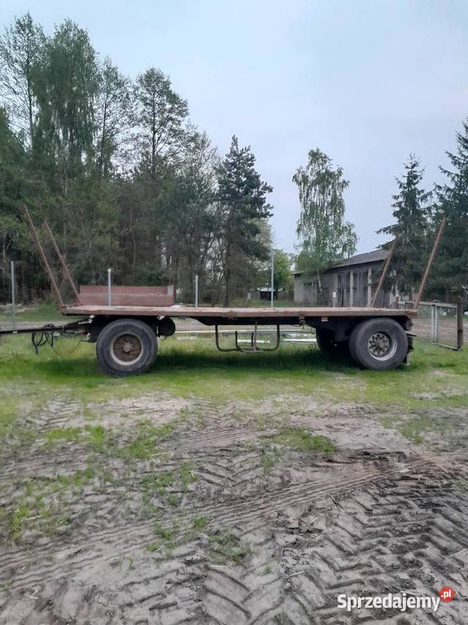Przyczepa do słomy nieuszkodzony Pstrokonie
