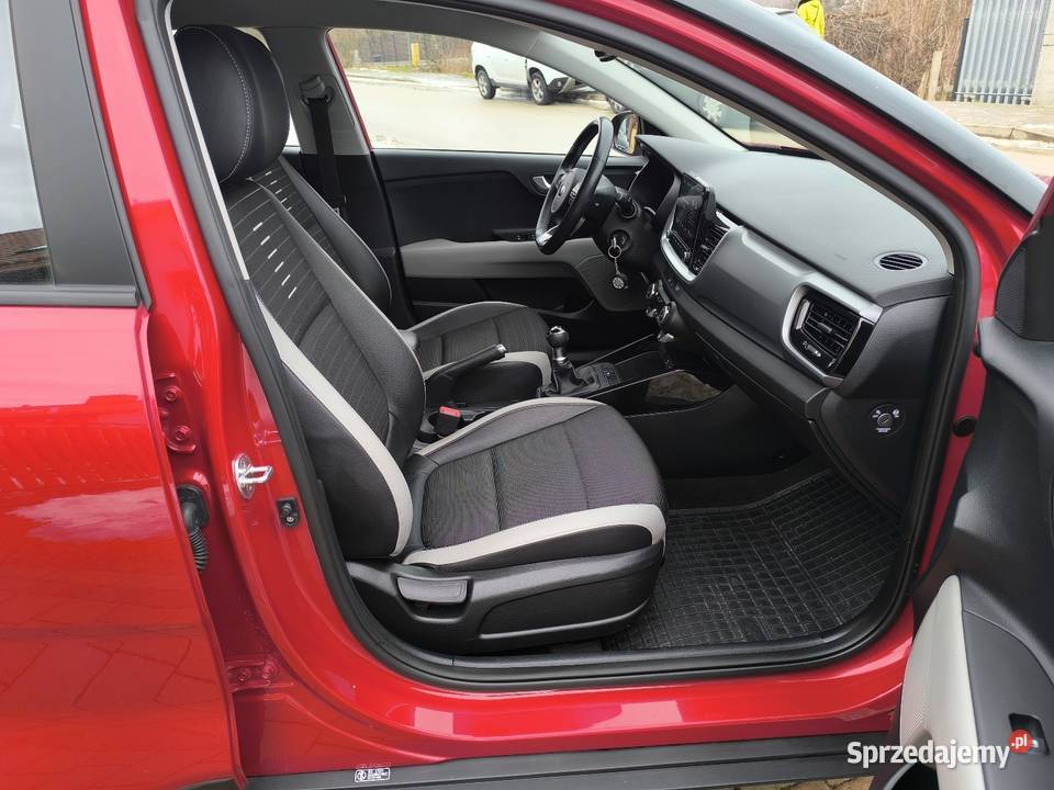 Stonic 2021r 12 benzyna Salon Kamera bogate centralny zamek Kielce sprzedam