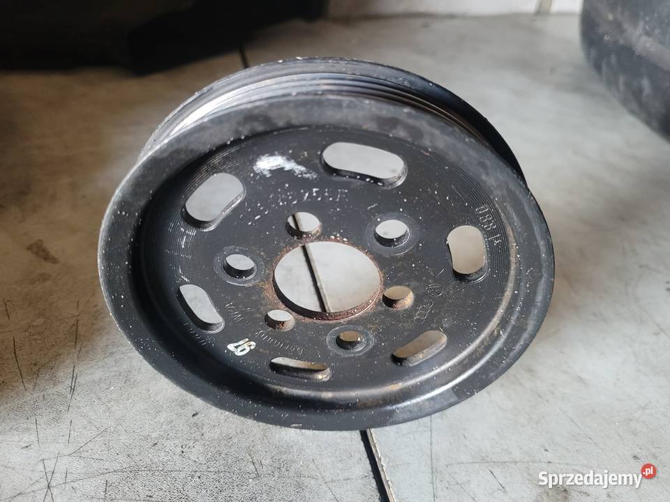 Koło pasowe pompy wspomagania paska 5PK Audi A4 Frampol