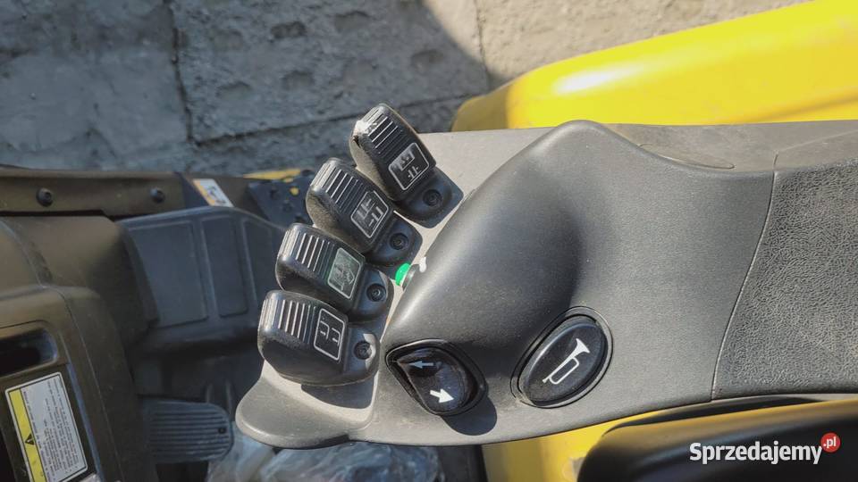 Wózek widłowy Yale GLP35VXF2595 2020 r Zaklików