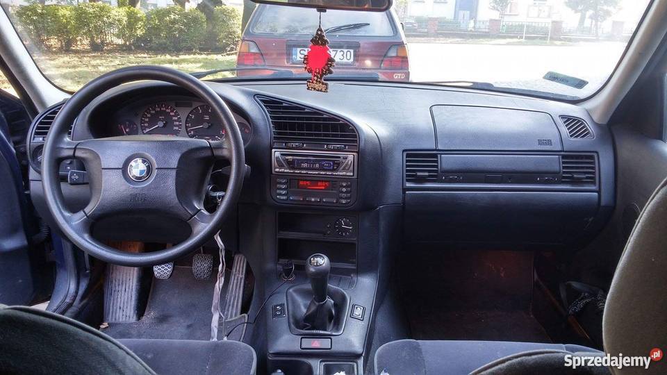 BMW e36 20 150 sedan nieuszkodzony Chorzów