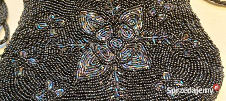 Torebka damska z koralików i aksamitu Czarna Brwinów