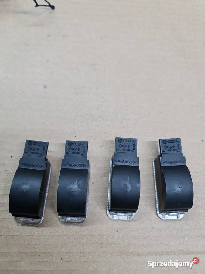 OSWIETLENIE LAMPKA WNETRZA AUDI SQ5 Q5 8R Wolsztyn