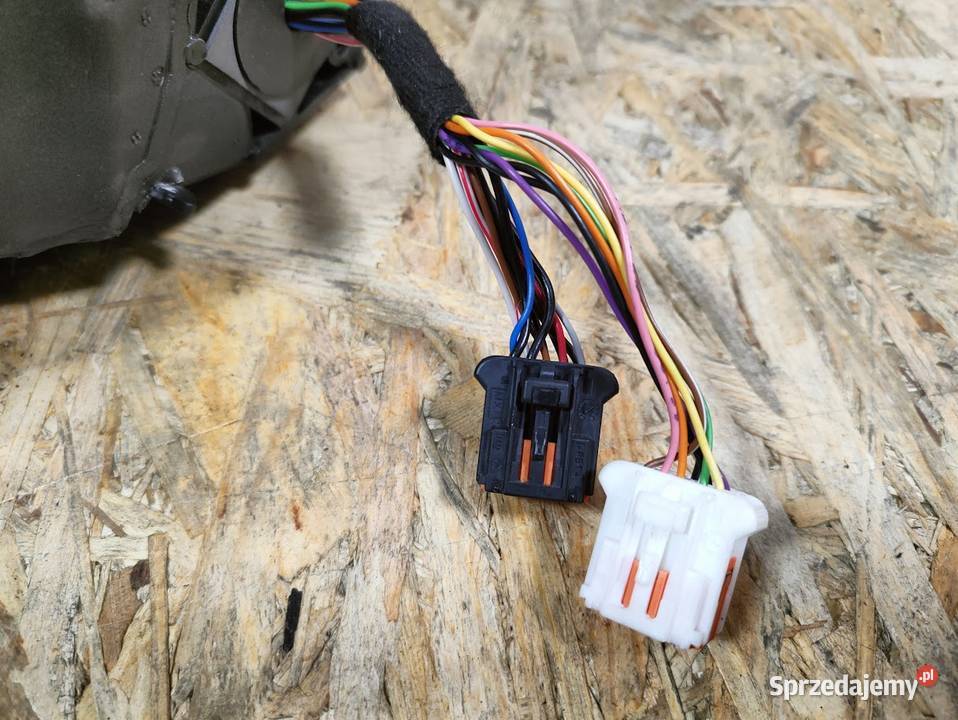 Przedmiotem Sprzedaży jest Lusterko Prawe 118 19