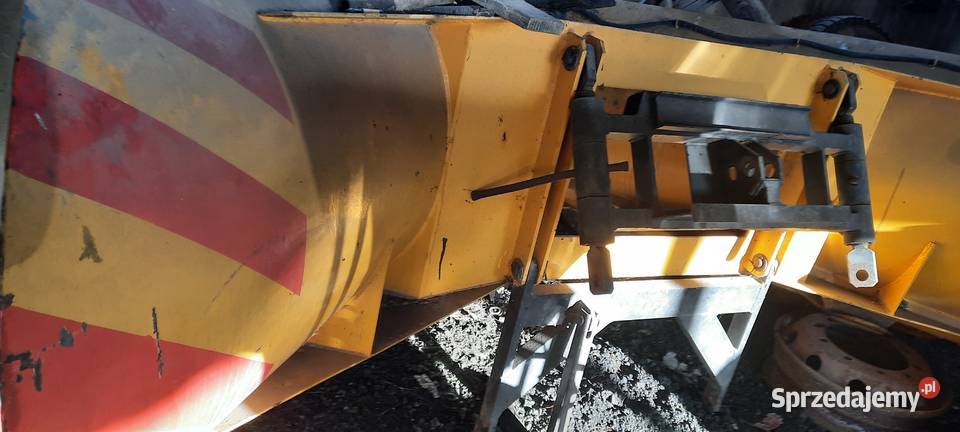 sprzedam Pług dziobowy 641 Tuchów sprzedam