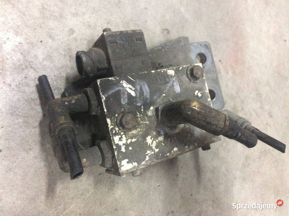 Zawór Podnoszenia Volvo 3944715 Bosch 0501100019 Zawieszenie i układ kierowniczy Maszewo sprzedam